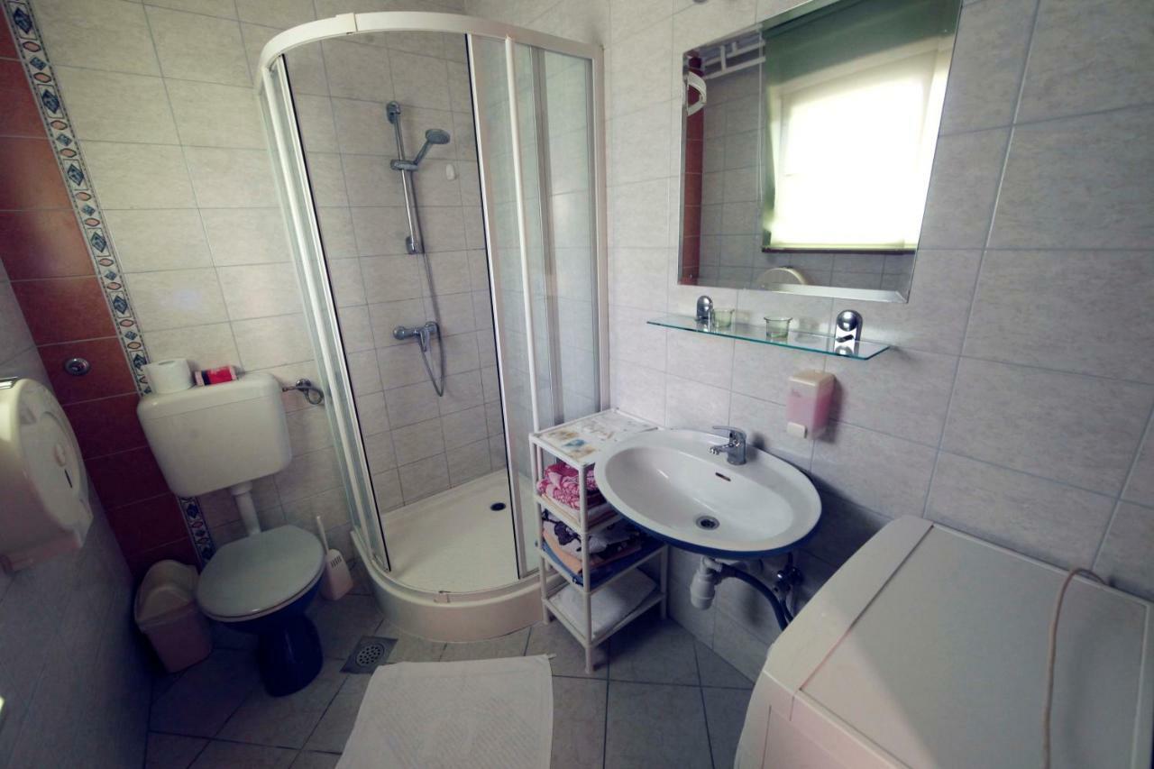Rooms Ribnikar Postojna Exteriér fotografie